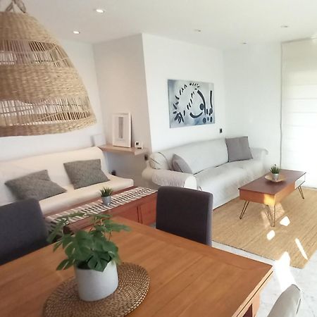 Bright Apartment Near The Beach And Barcelona By Train El El Masnou Exterior foto