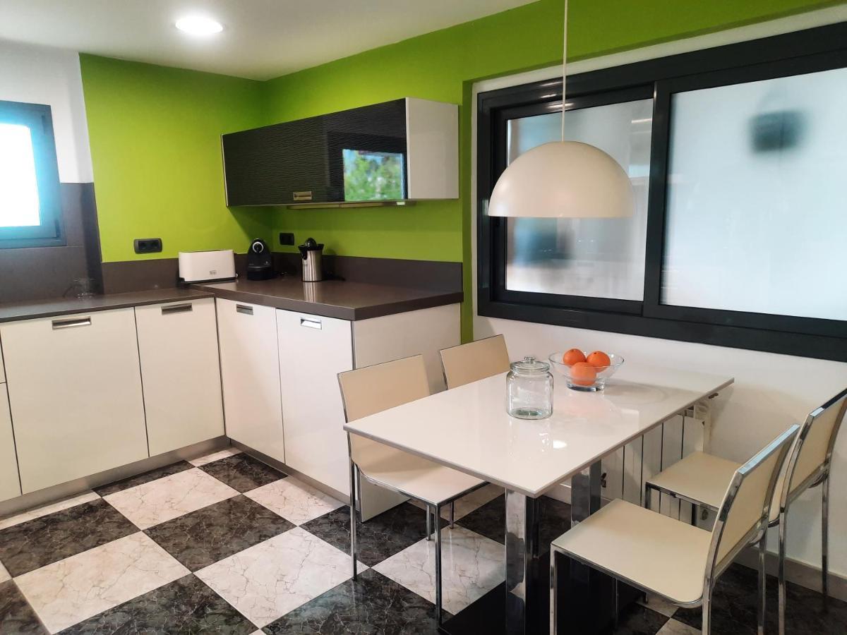 Bright Apartment Near The Beach And Barcelona By Train El El Masnou Exterior foto