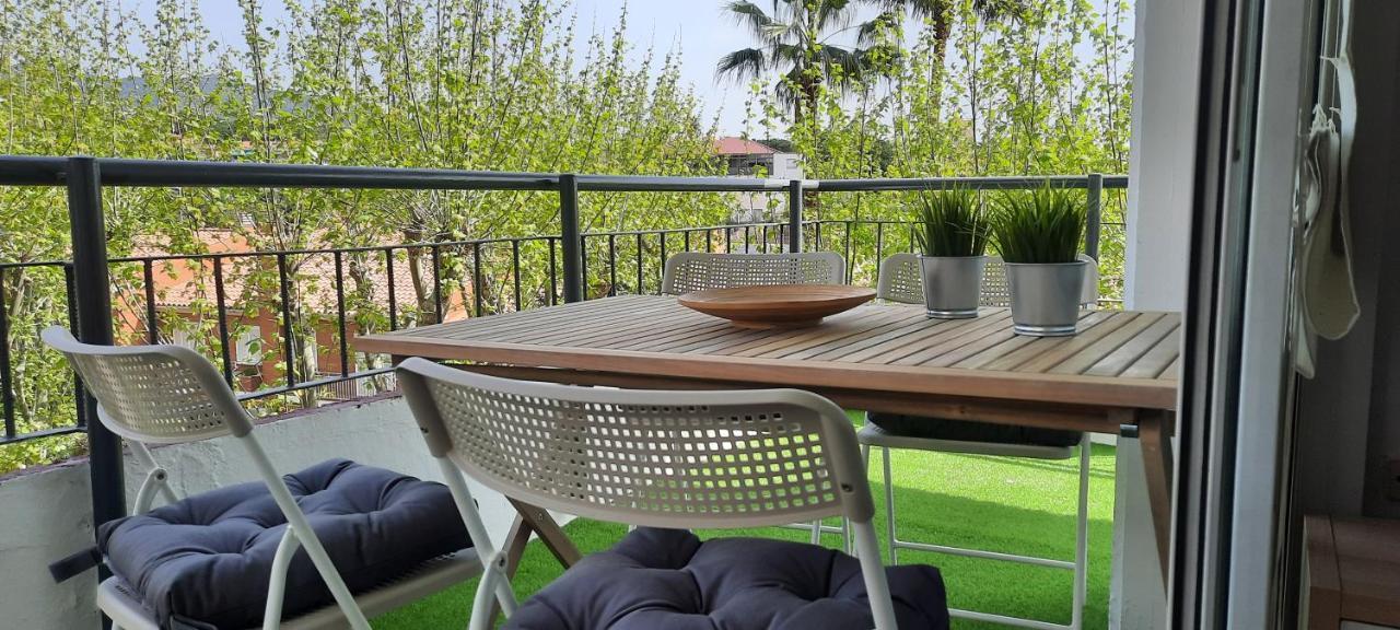Bright Apartment Near The Beach And Barcelona By Train El El Masnou Exterior foto